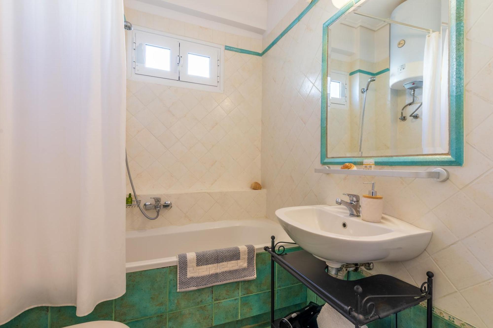 Barbati Seafront Luxury Suites Exteriér fotografie